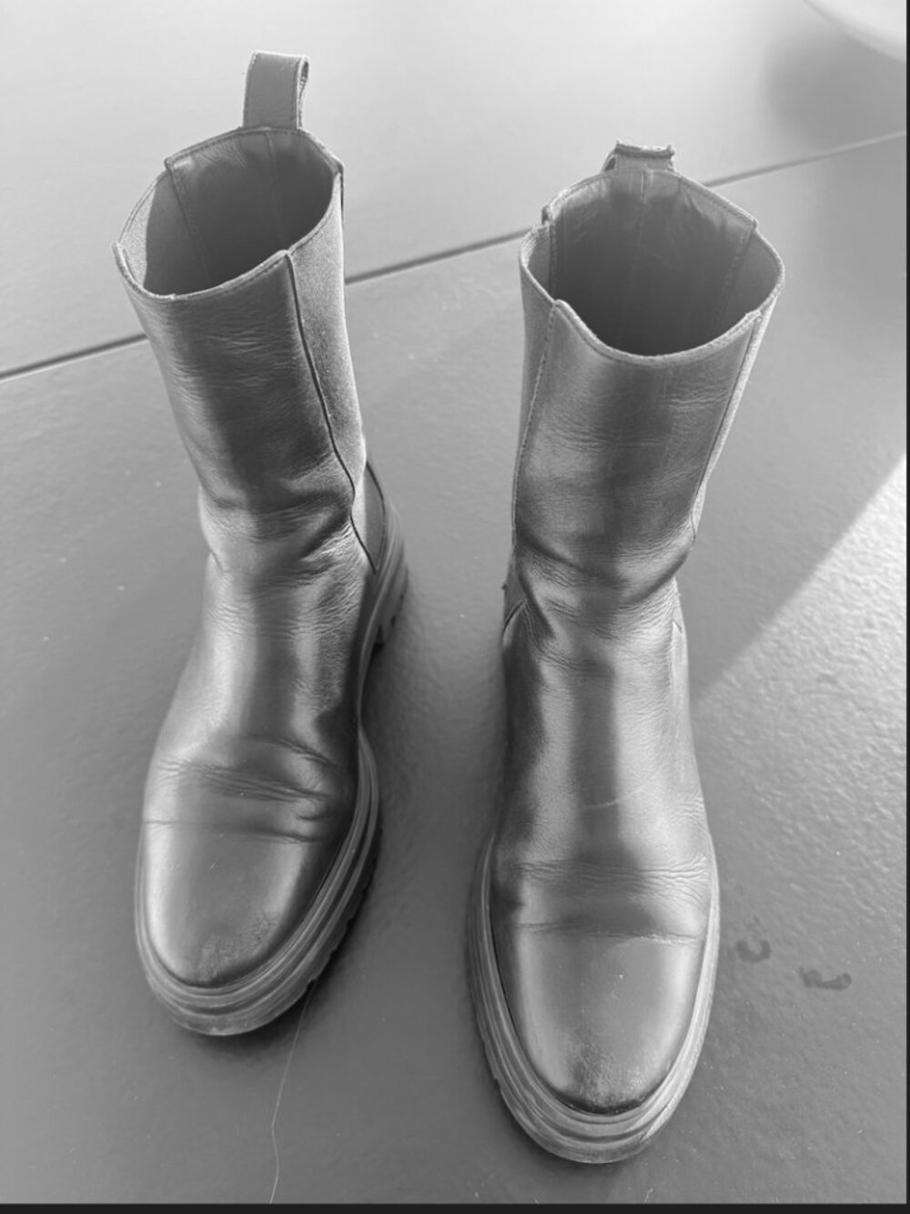 ba&sh CODA Black Chelsea leather boots  Size 37 (US 6.5 - 7)